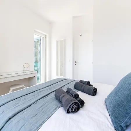 Luxury Deluxe With 2 Sevid