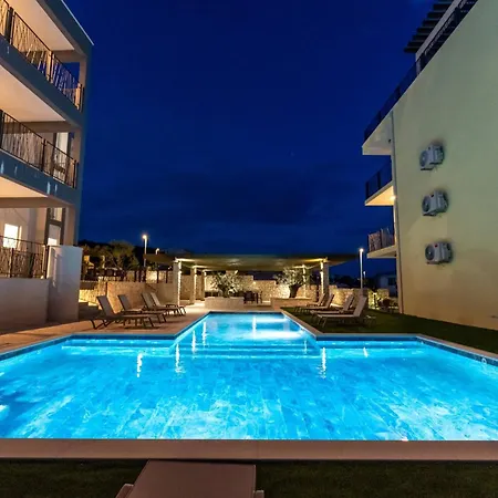 Luxury Deluxe With 2 Apartment Sevid